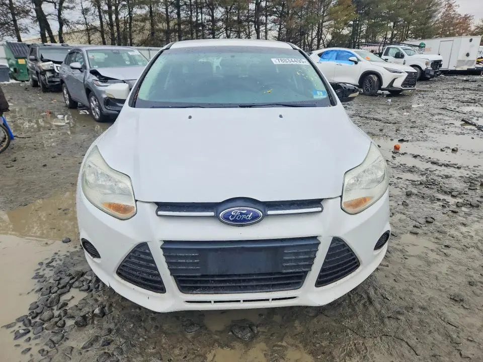 2014 FORD FOCUS SE  