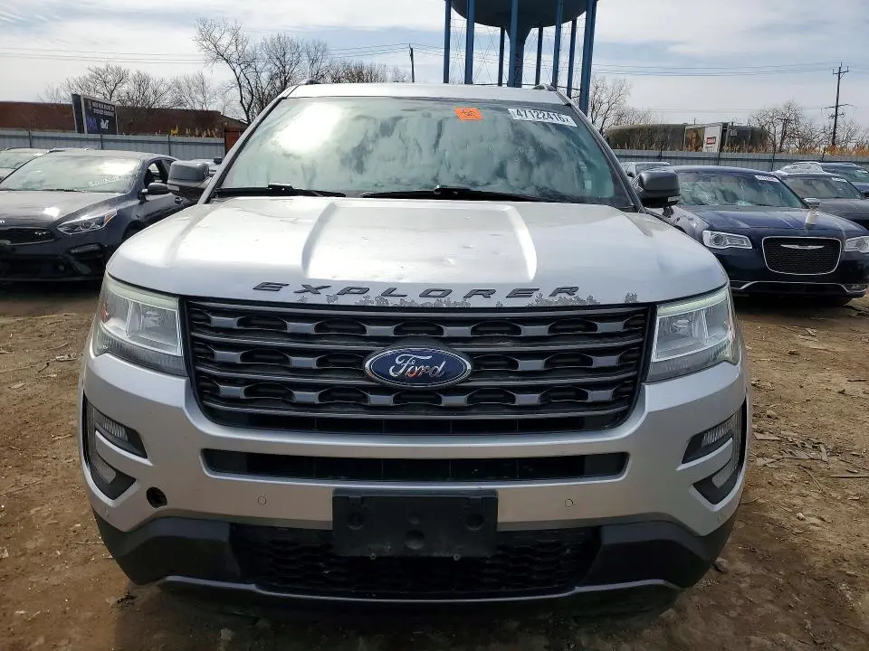 2017 FORD EXPLORER XLT  