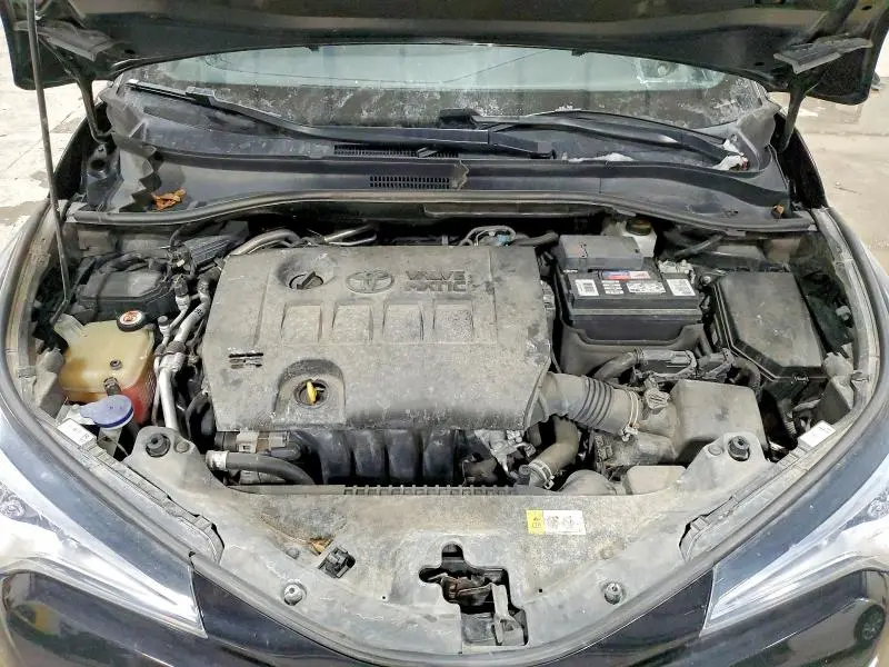 2019 TOYOTA C-HR XLE  