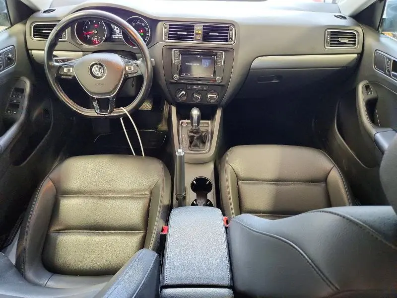 2018 VOLKSWAGEN JETTA SE  