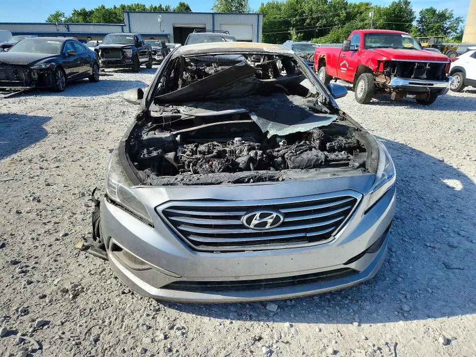 2016 HYUNDAI SONATA SE  