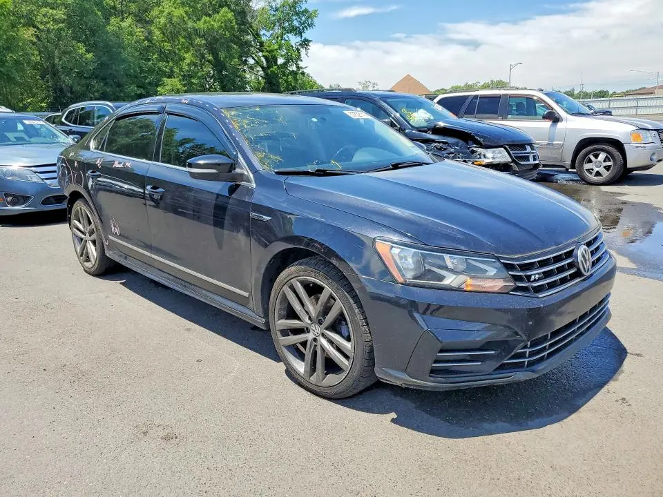 2017 VOLKSWAGEN PASSAT R-LINE  