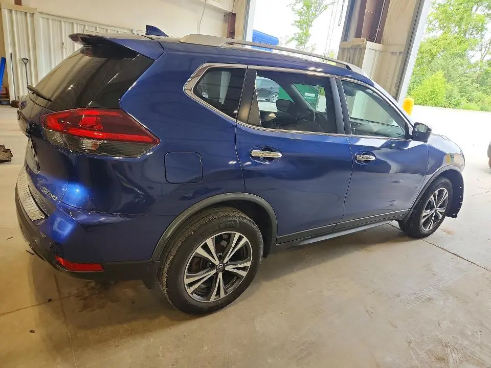 2019 NISSAN ROGUE SV  