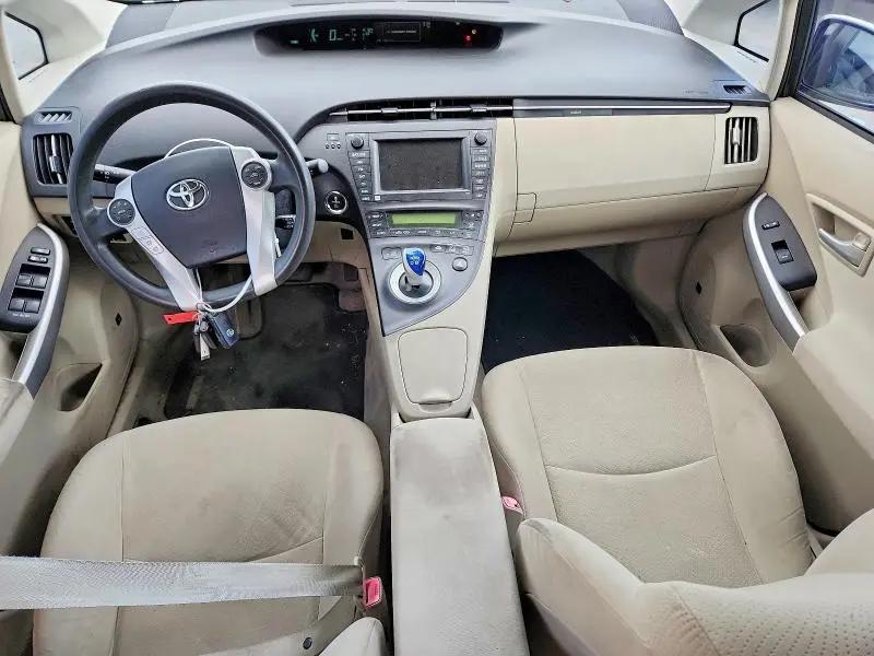 2011 TOYOTA PRIUS THREE  