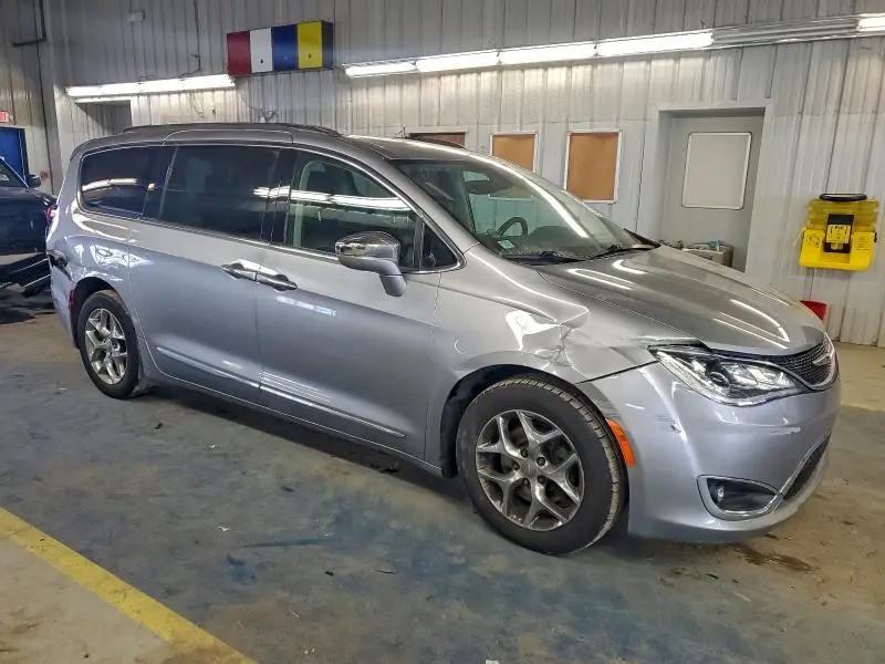 2018 CHRYSLER PACIFICA LIMITED  