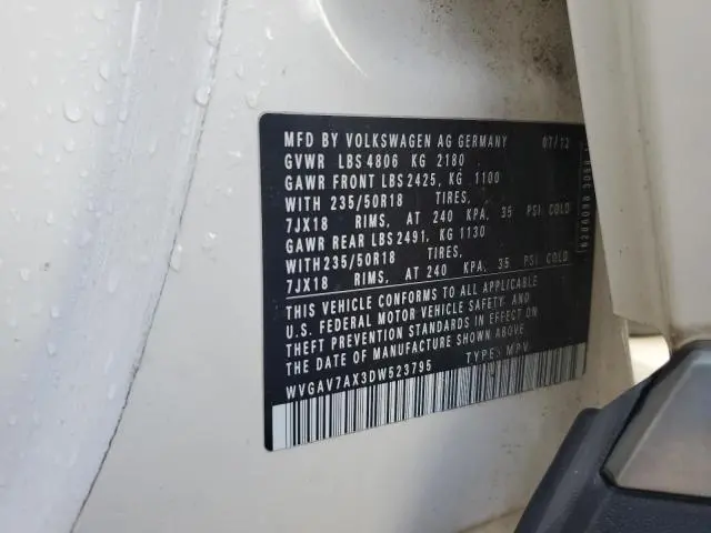 2013 VOLKSWAGEN TIGUAN S  