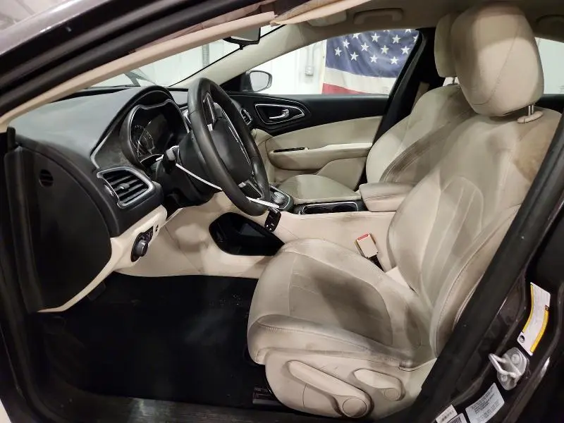 2016 CHRYSLER 200 LIMITED  