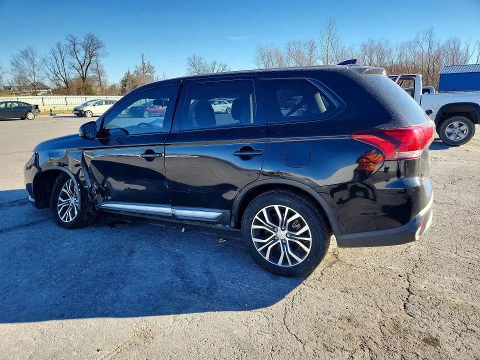 2018 MITSUBISHI OUTLANDER SE  