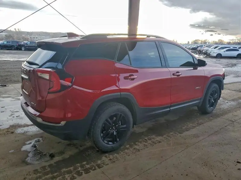 2023 GMC TERRAIN AT4  