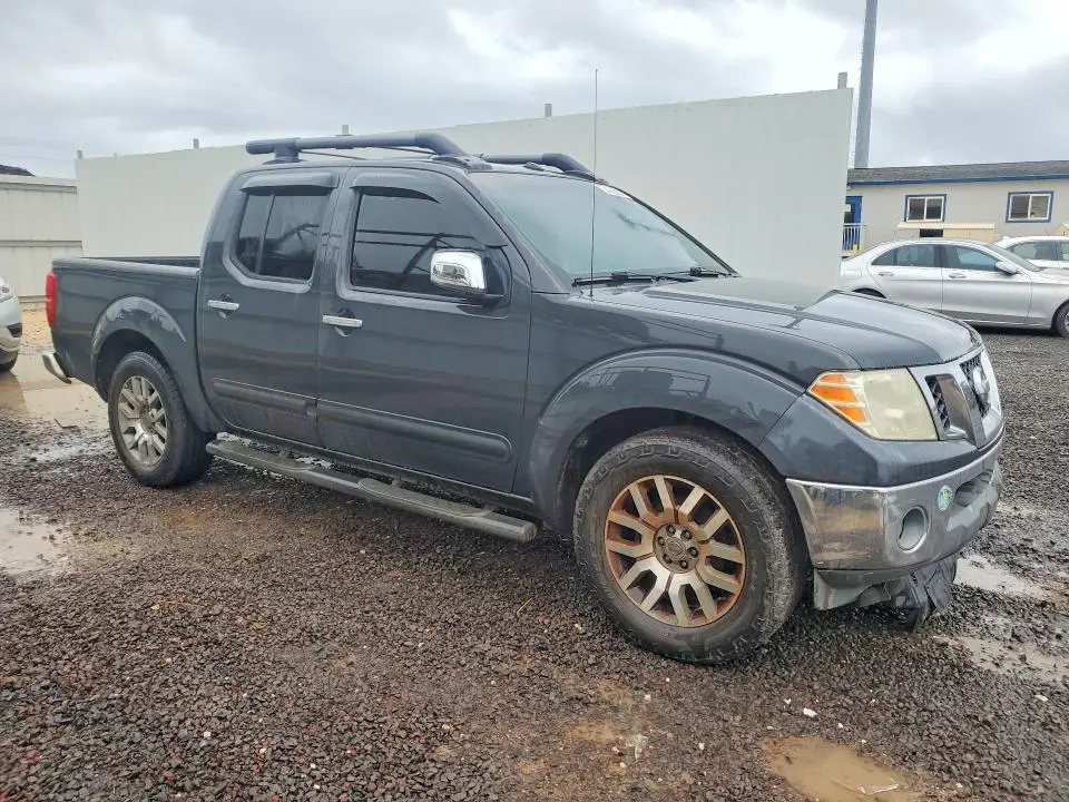 2010 NISSAN FRONTIER SE V6  