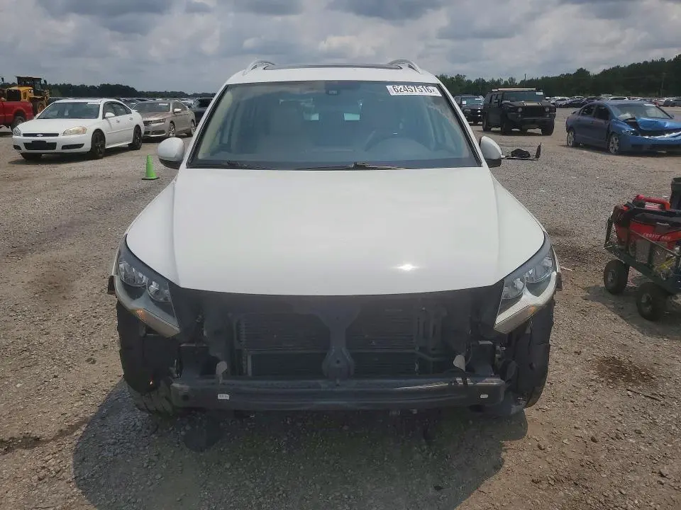 2017 VOLKSWAGEN TIGUAN WOLFSBURG  