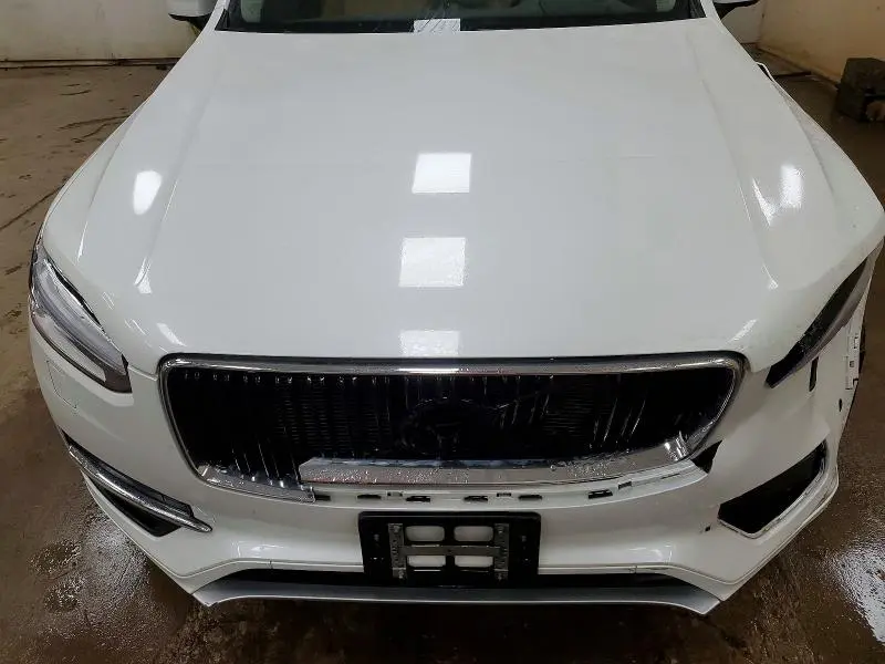 2016 VOLVO XC90 T6  
