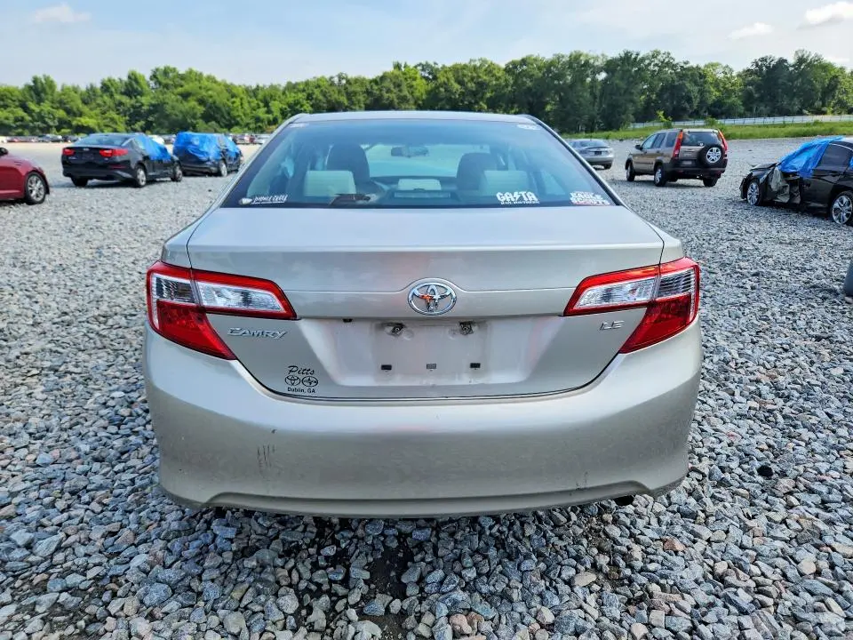 2014 TOYOTA CAMRY LE  