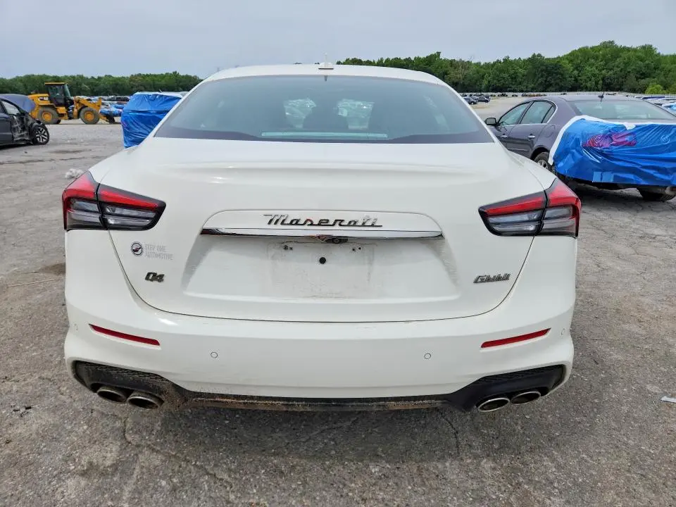 2024 MASERATI GHIBLI MODENA  