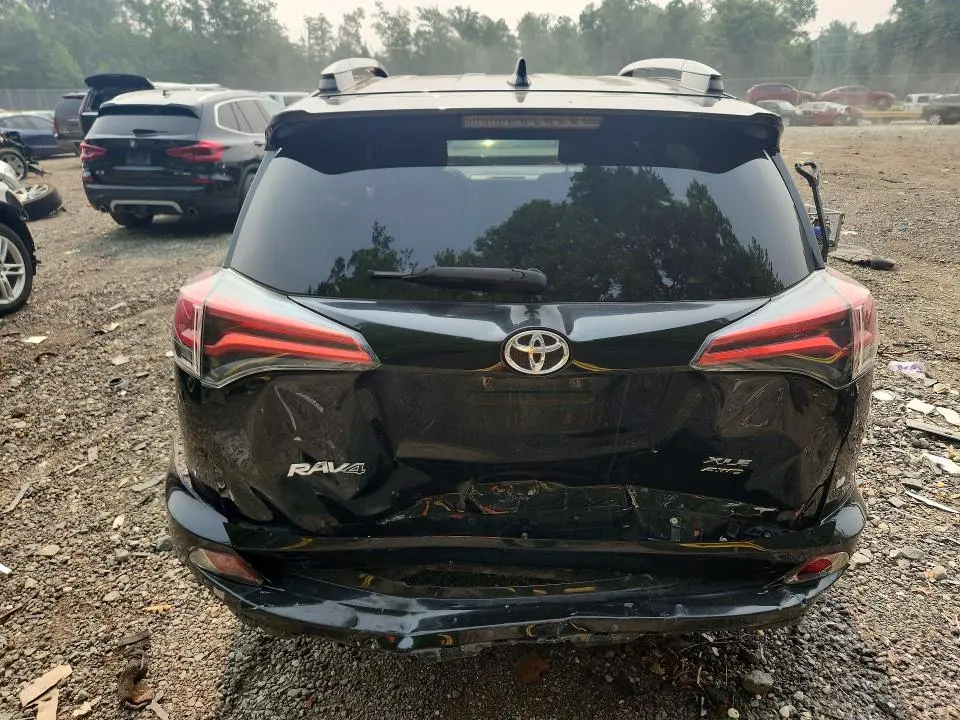 2017 TOYOTA RAV4 XLE  