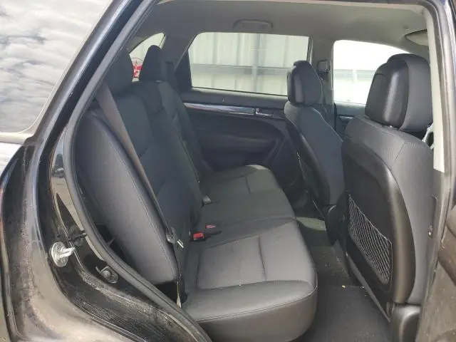 2012 KIA SORENTO BASE  