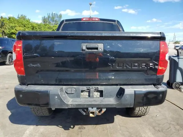 2020 TOYOTA TUNDRA CREWMAX SR5  