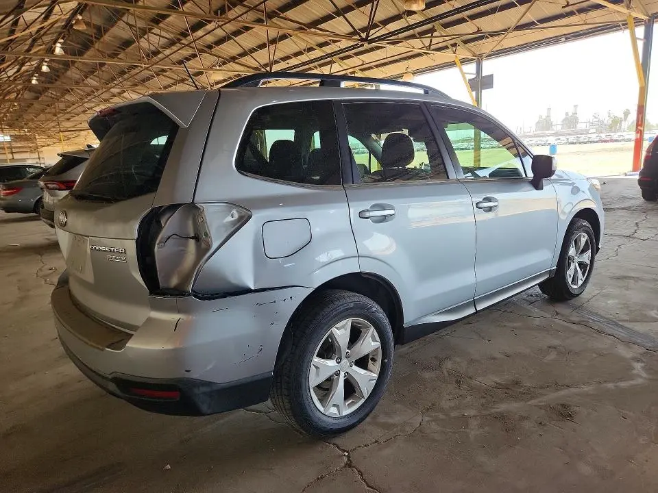 2015 SUBARU FORESTER