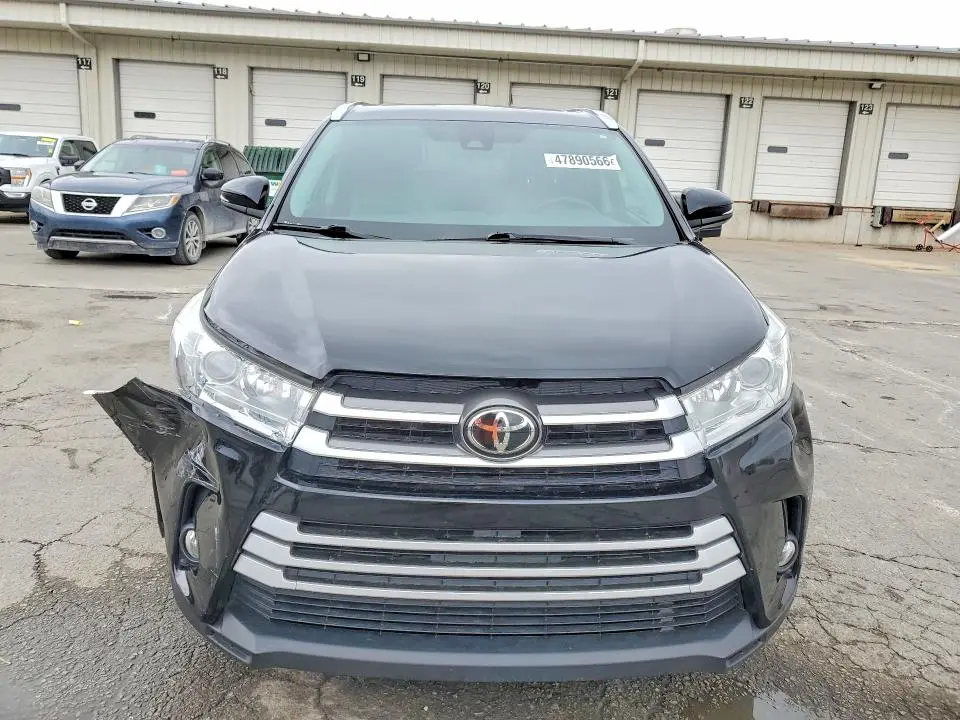 2019 TOYOTA HIGHLANDER XLE  