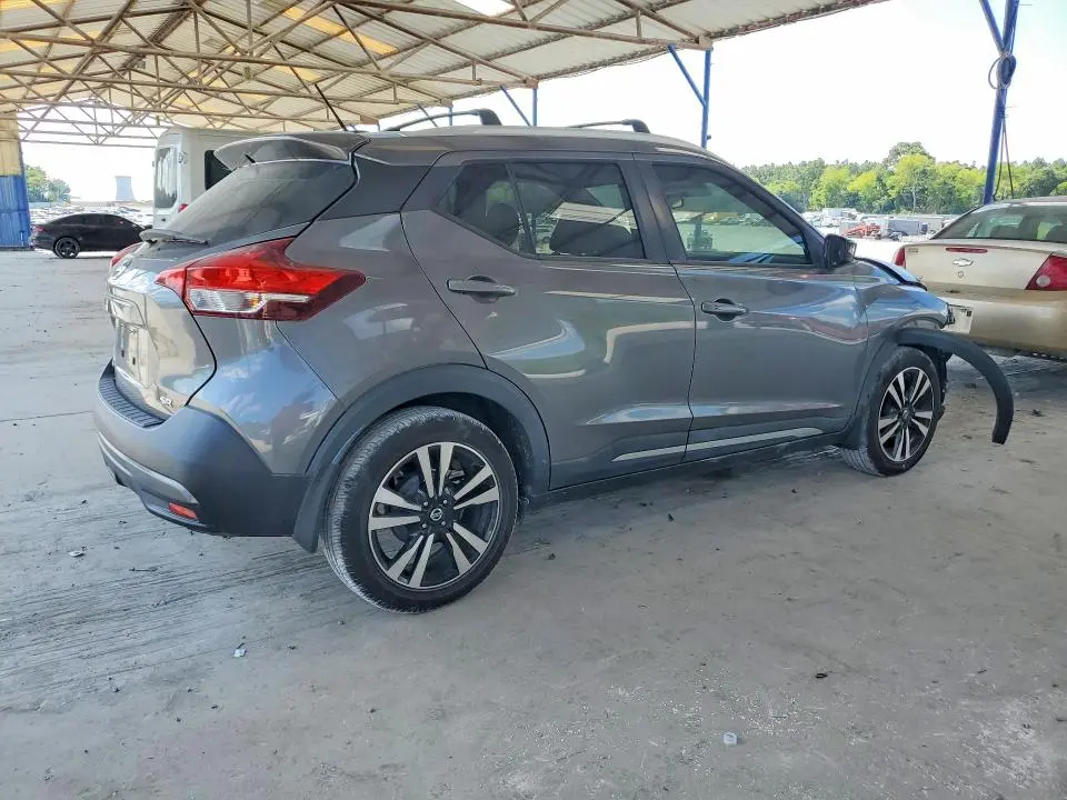 2019 NISSAN KICKS SR  