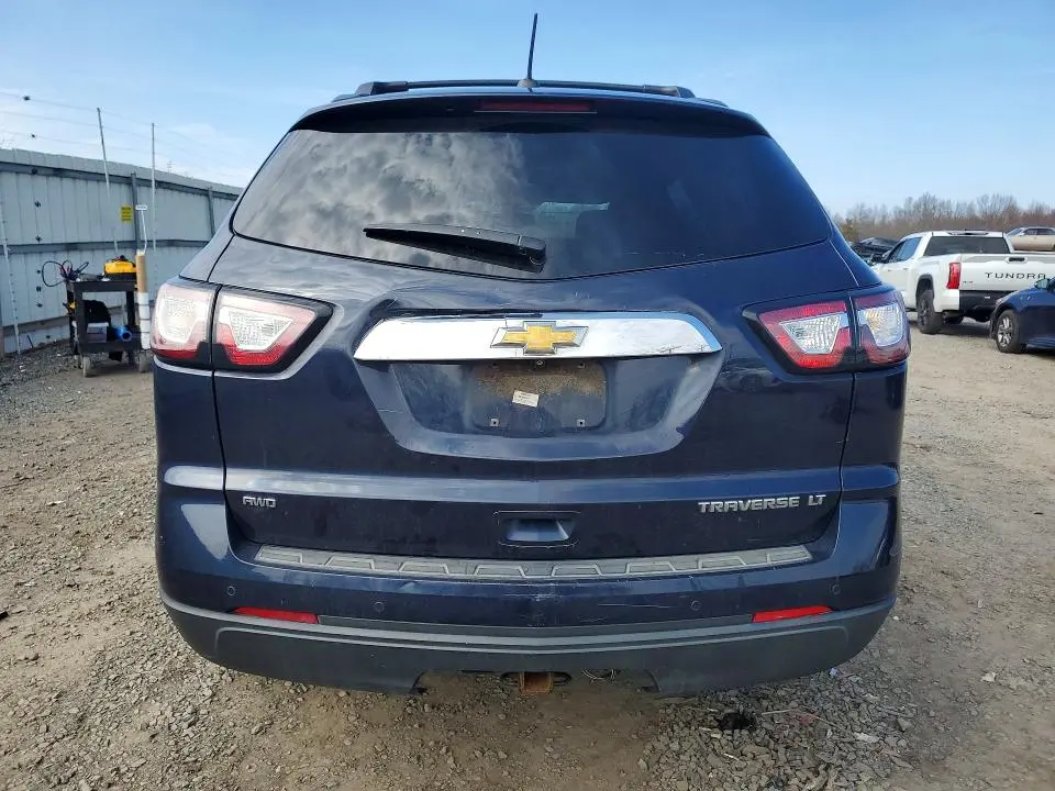 2016 CHEVROLET TRAVERSE LT  