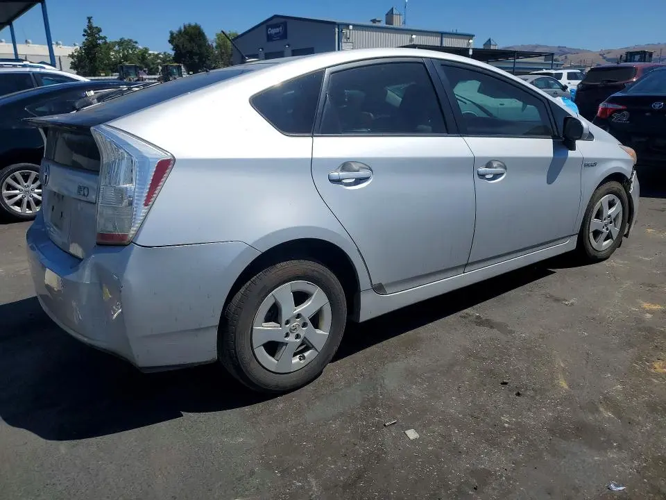 2010 TOYOTA PRIUS II  