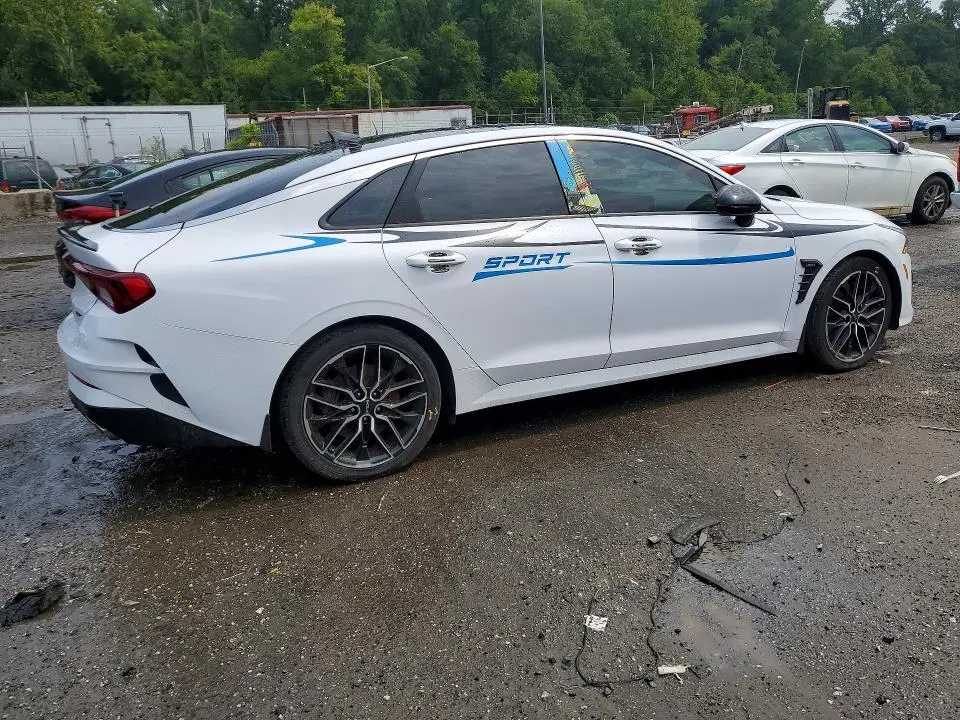 2022 KIA K5 GT  