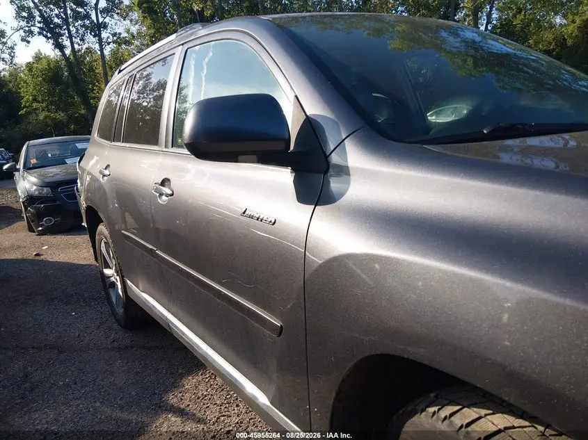 2013 TOYOTA HIGHLANDER LIMITED V6