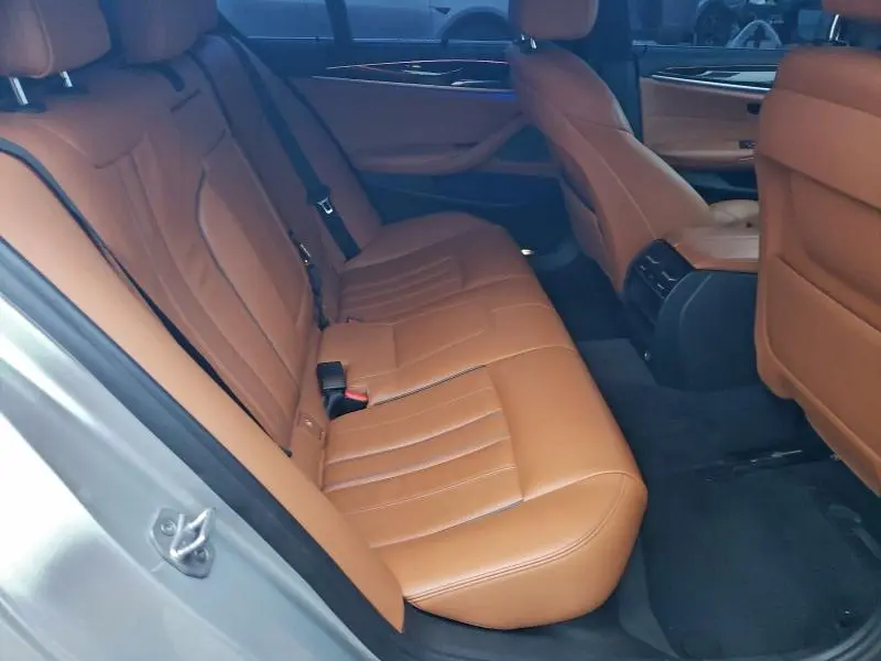 2018 BMW 530E   