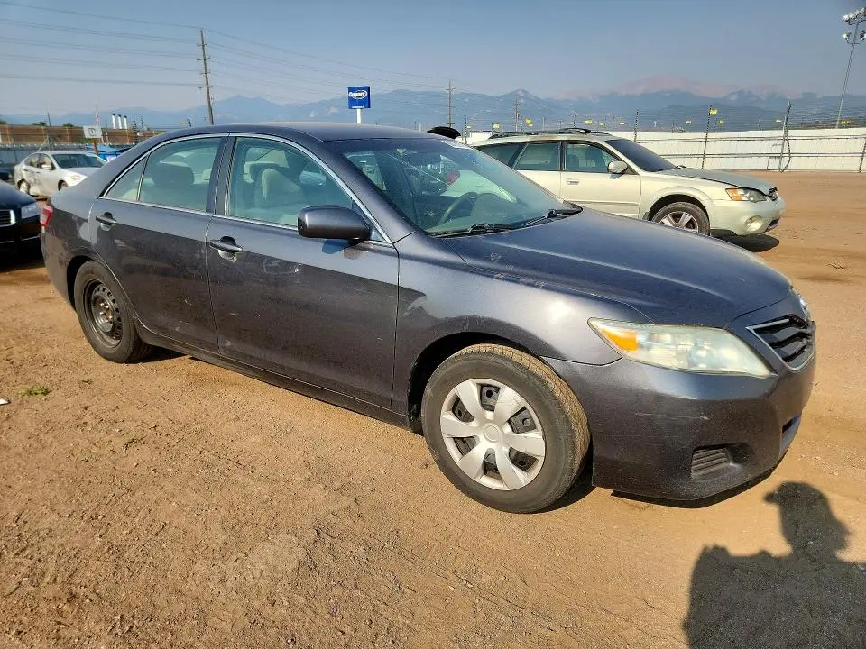 2011 TOYOTA CAMRY BASE  