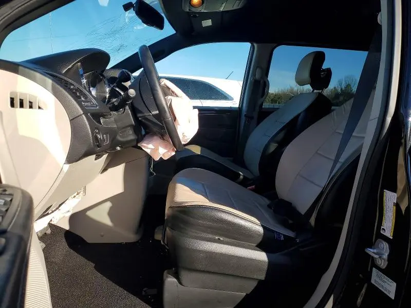 2017 DODGE GRAND CARAVAN SE  