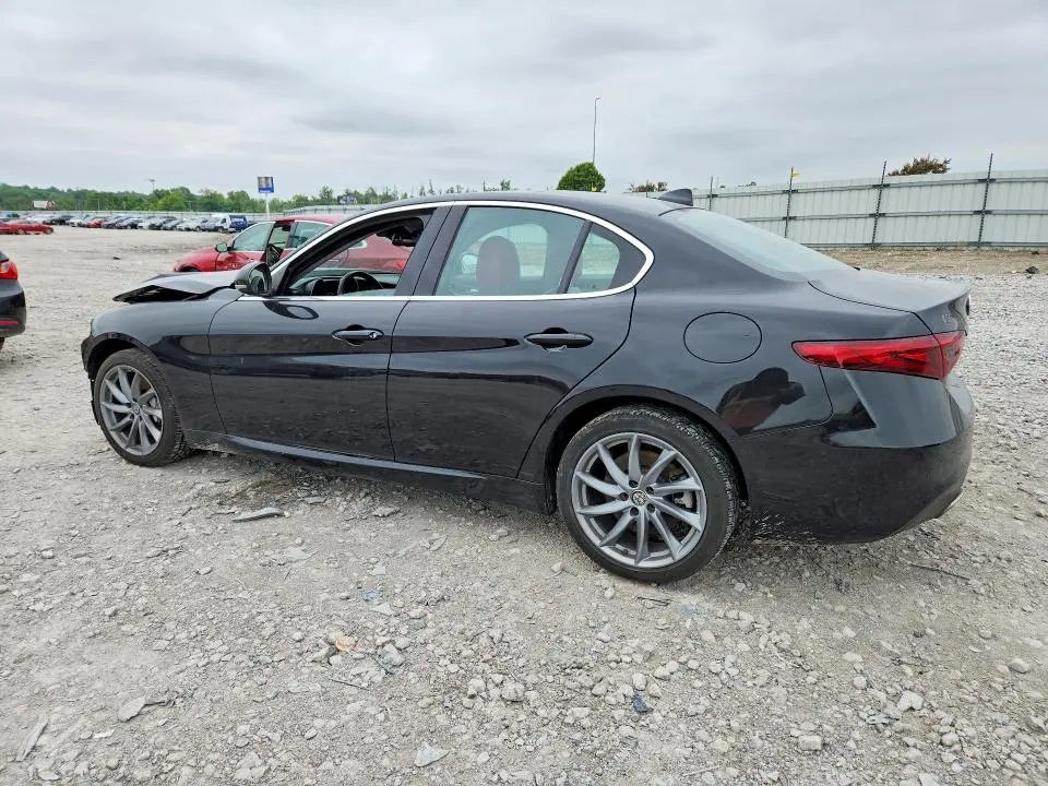 2021 ALFA ROMEO GIULIA SPORT  
