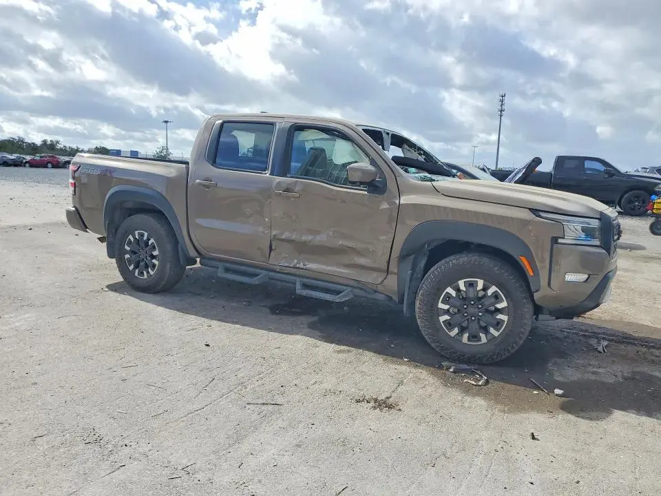2024 NISSAN FRONTIER PRO-4X  