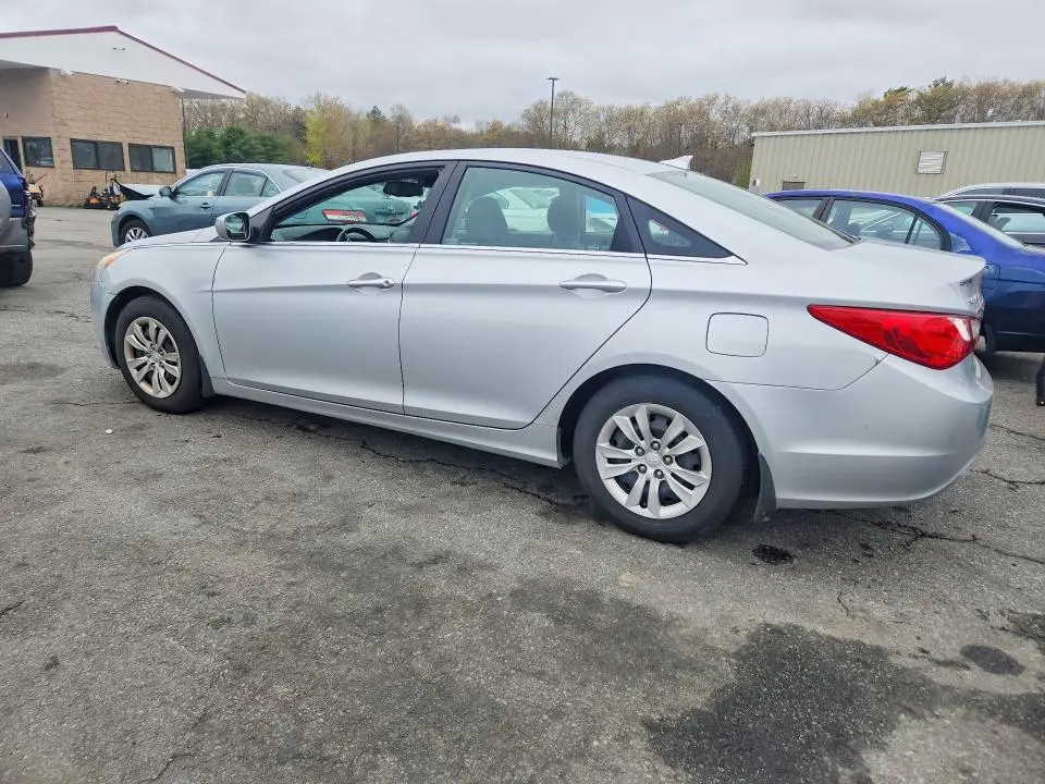 2012 HYUNDAI SONATA GLS  