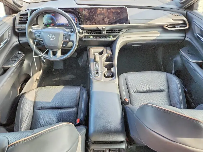 2023 TOYOTA CROWN LIMITED  