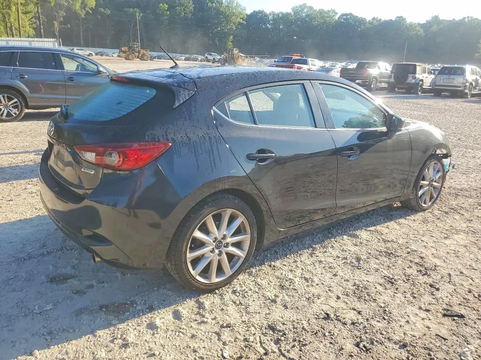 2017 MAZDA 3 TOURING  