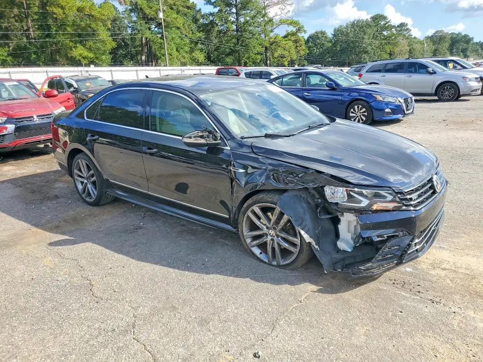 2017 VOLKSWAGEN PASSAT R-LINE  