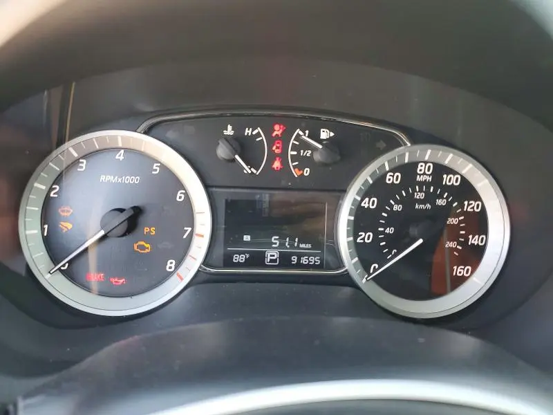 2015 NISSAN SENTRA SV  