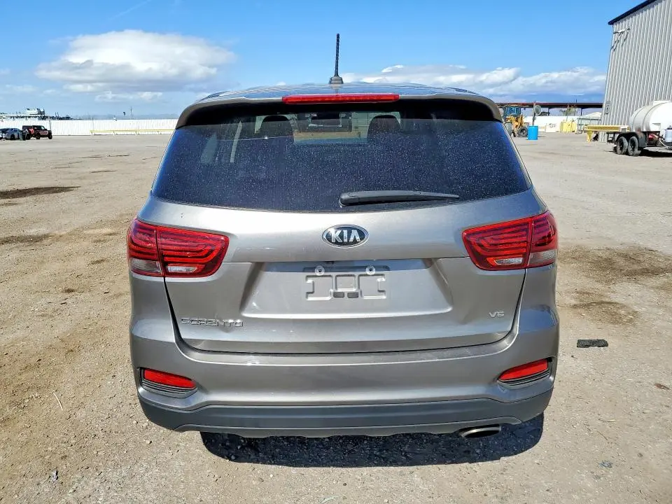 2019 KIA SORENTO LX V6  