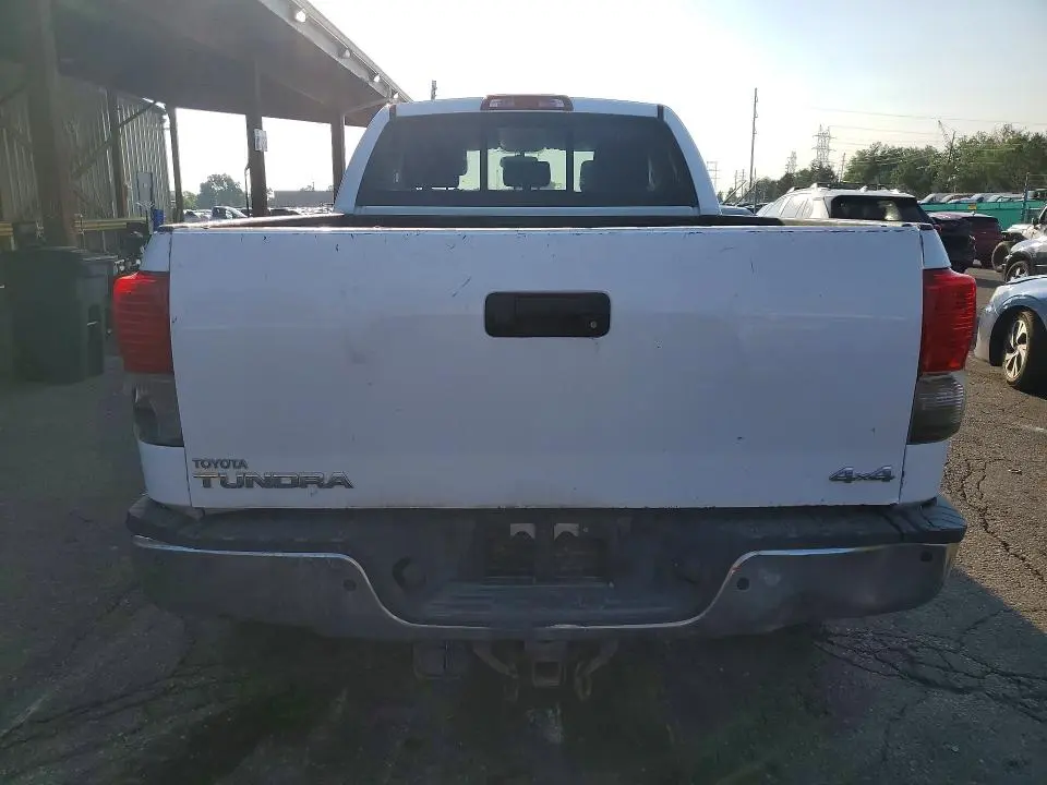 2013 TOYOTA TUNDRA DOUBLE CAB SR5  