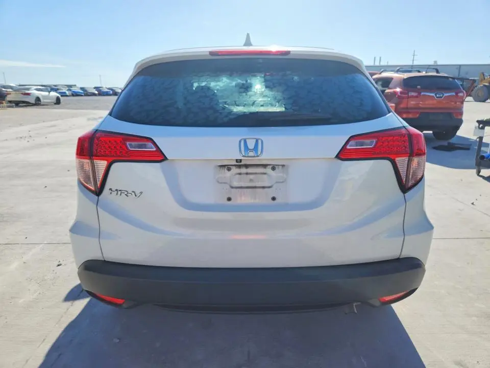2016 HONDA HR-V LX  