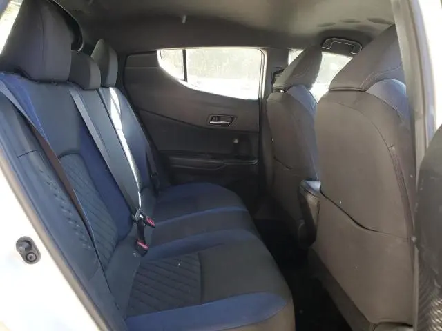 2021 TOYOTA C-HR XLE  