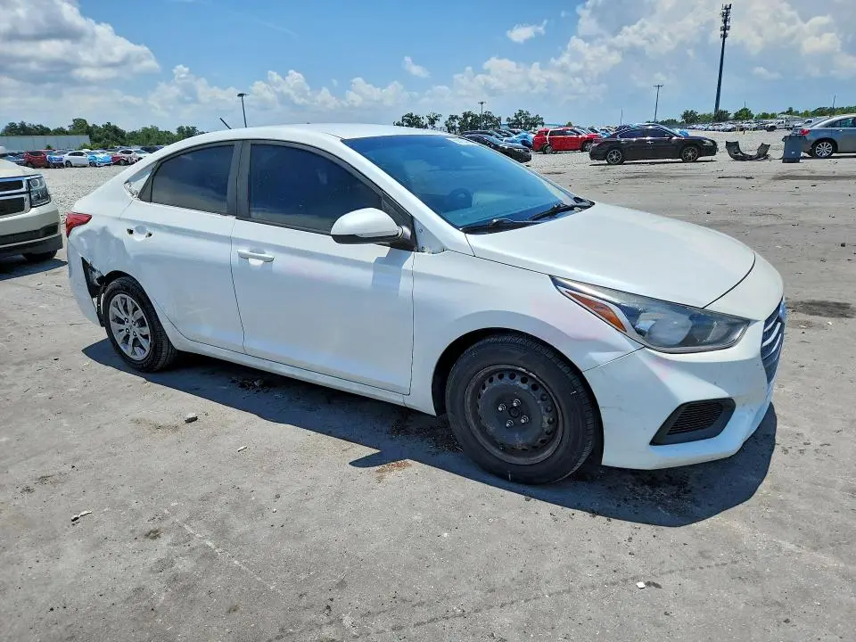 2018 HYUNDAI ACCENT SE  