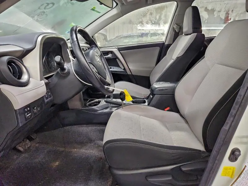 2017 TOYOTA RAV4 XLE  