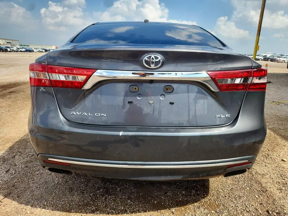 2018 TOYOTA AVALON XLE  