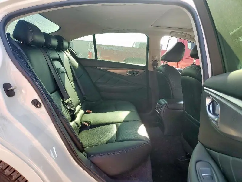 2018 INFINITI Q50 LUXE  