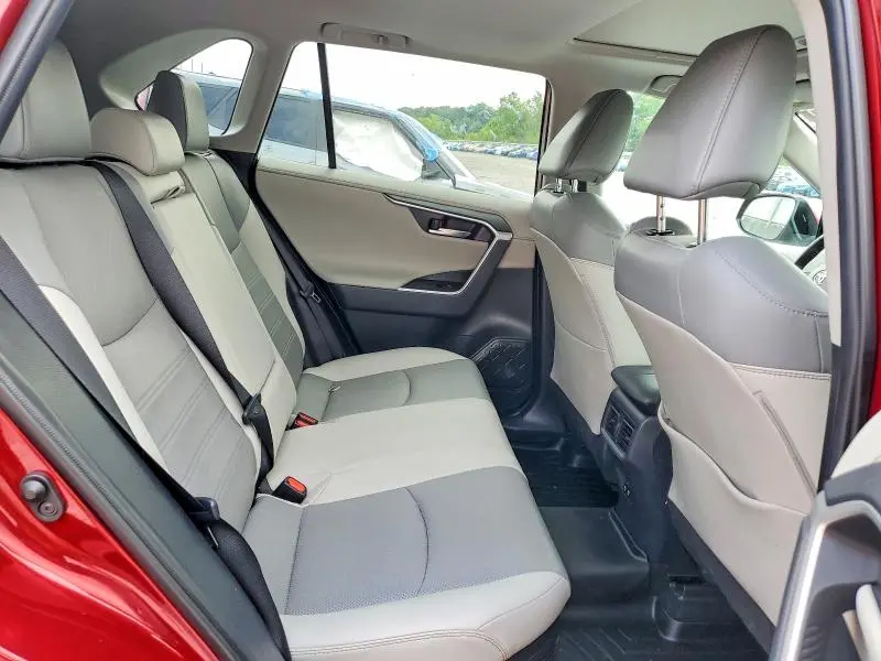 2019 TOYOTA RAV4 LIMITED  