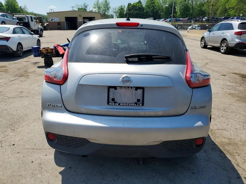 2015 NISSAN JUKE SL  
