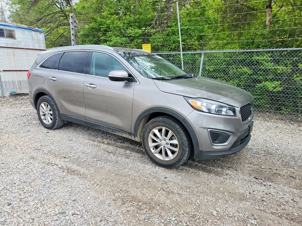 2016 KIA SORENTO LX  