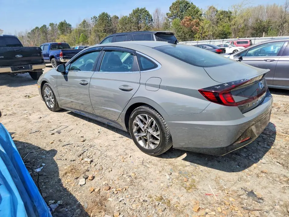 2022 HYUNDAI SONATA SEL  
